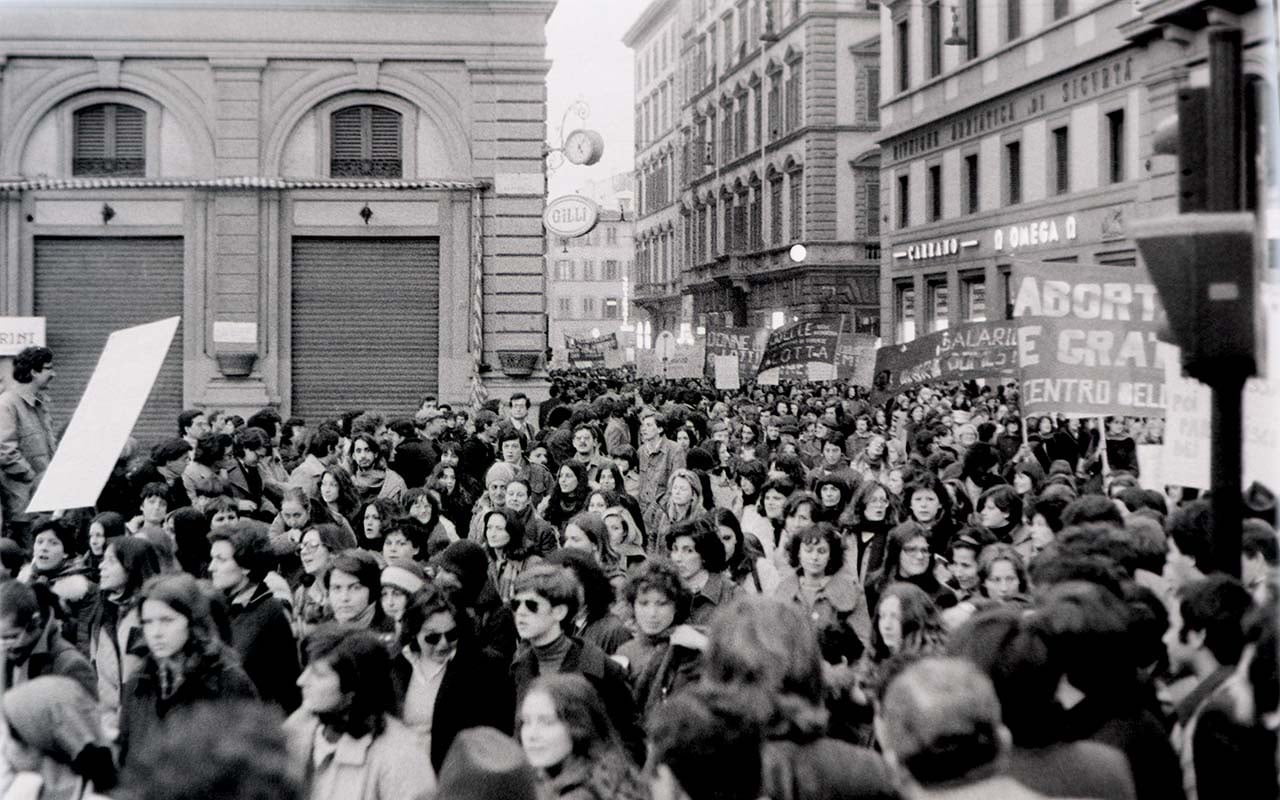 1975_piazza_repubblica_firenze
